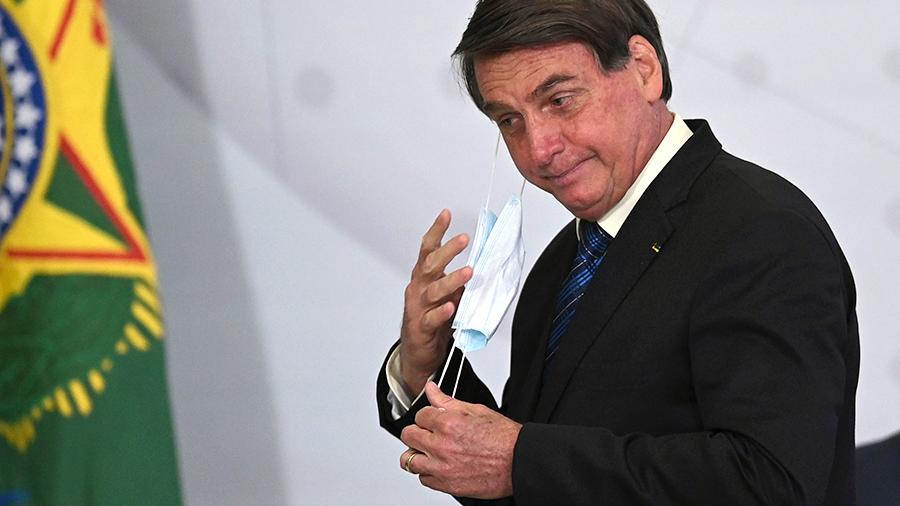 Բրազիլիայի նախագահը տուգանվել է՝ դիմակի բացակայության համար