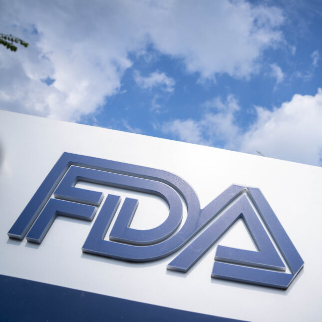 FDA-ը վերանայում է Pfizer-ի կիրառման հարցը` միոկարդիտի և պերիկարդիտի պատճառով